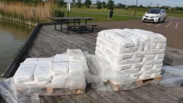 Kalk voor vijver in Grasduinen
